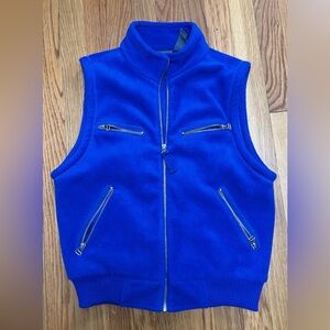 Liz Wear Womens Size Small Fleece Vest Blue Zipper Accent Sleeveless Casual